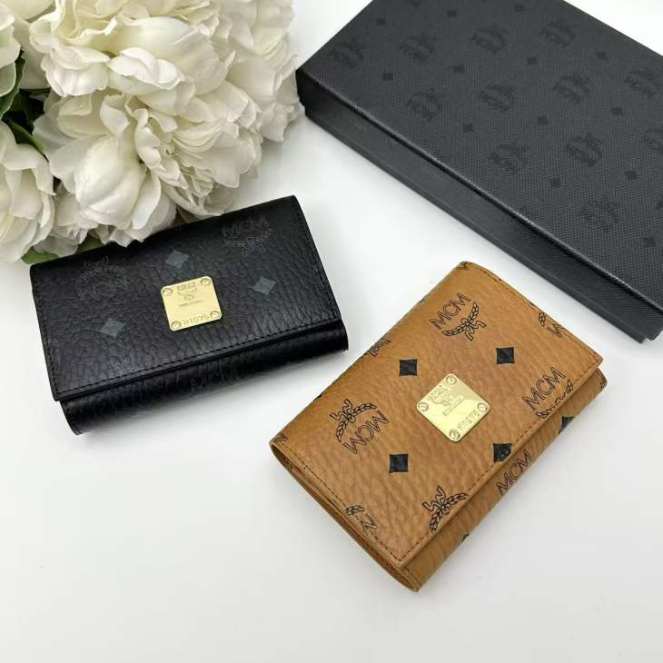 Picture of MCM Handbags _SKUfw242038524fw